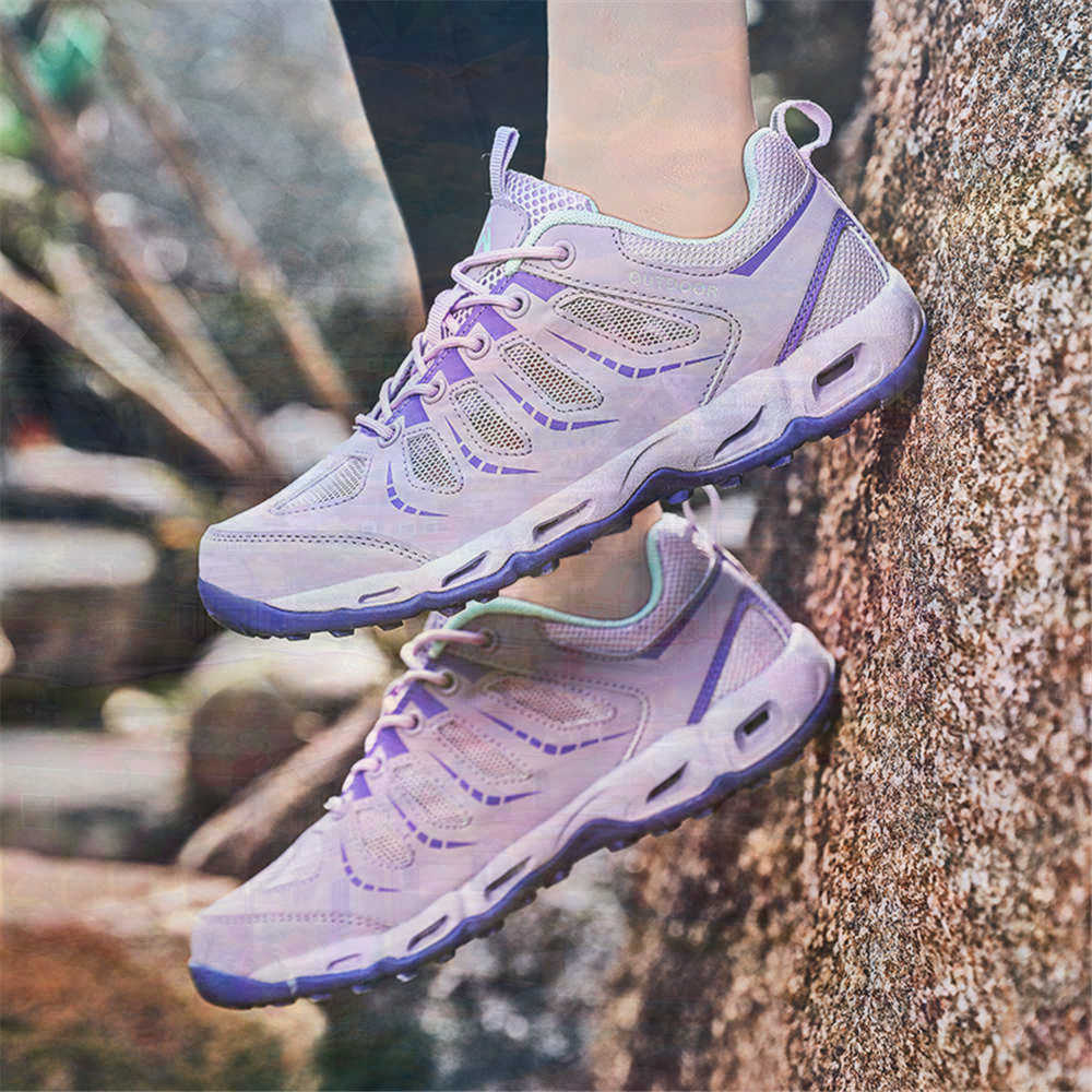 Sumer Round Tip Silver Sneaker - Office Tech Gifts For Men ulasan dan harga